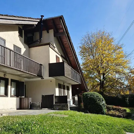 Vittoria Apartment *